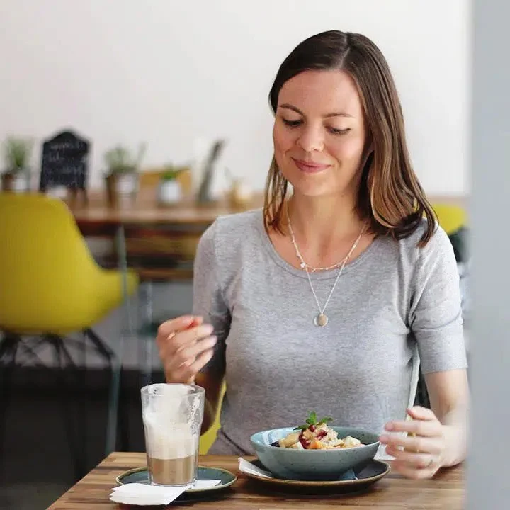 Alena Schowalter - Nutriciously